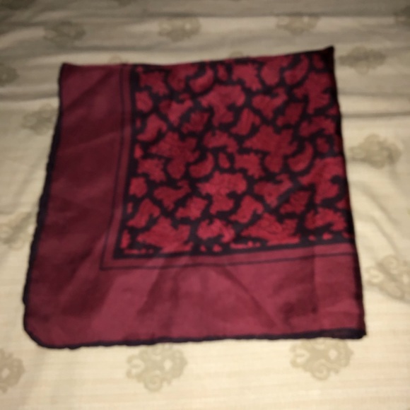 Red and black small silk handkerchief - Picture 2 of 8